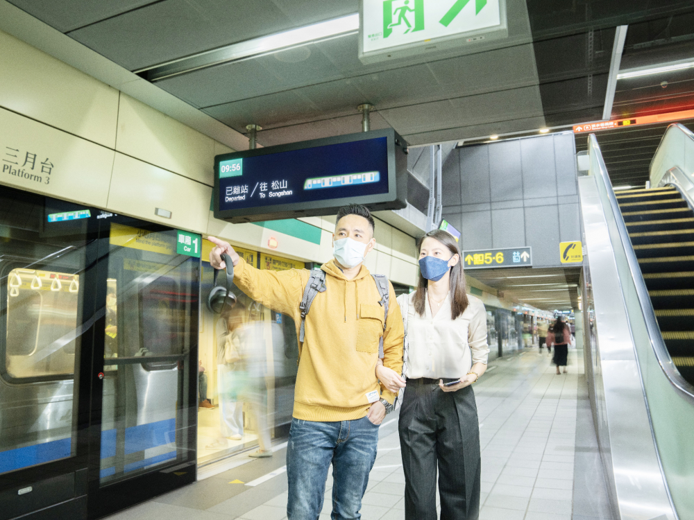 ���_�����_��֮���u��TARTAN�@ʾ������_�����\��ɽվ�������Ԫ����L�l�ͱ����c�߮��|��ɫ�����_�����\վ������µĶ���܇վ�Lò