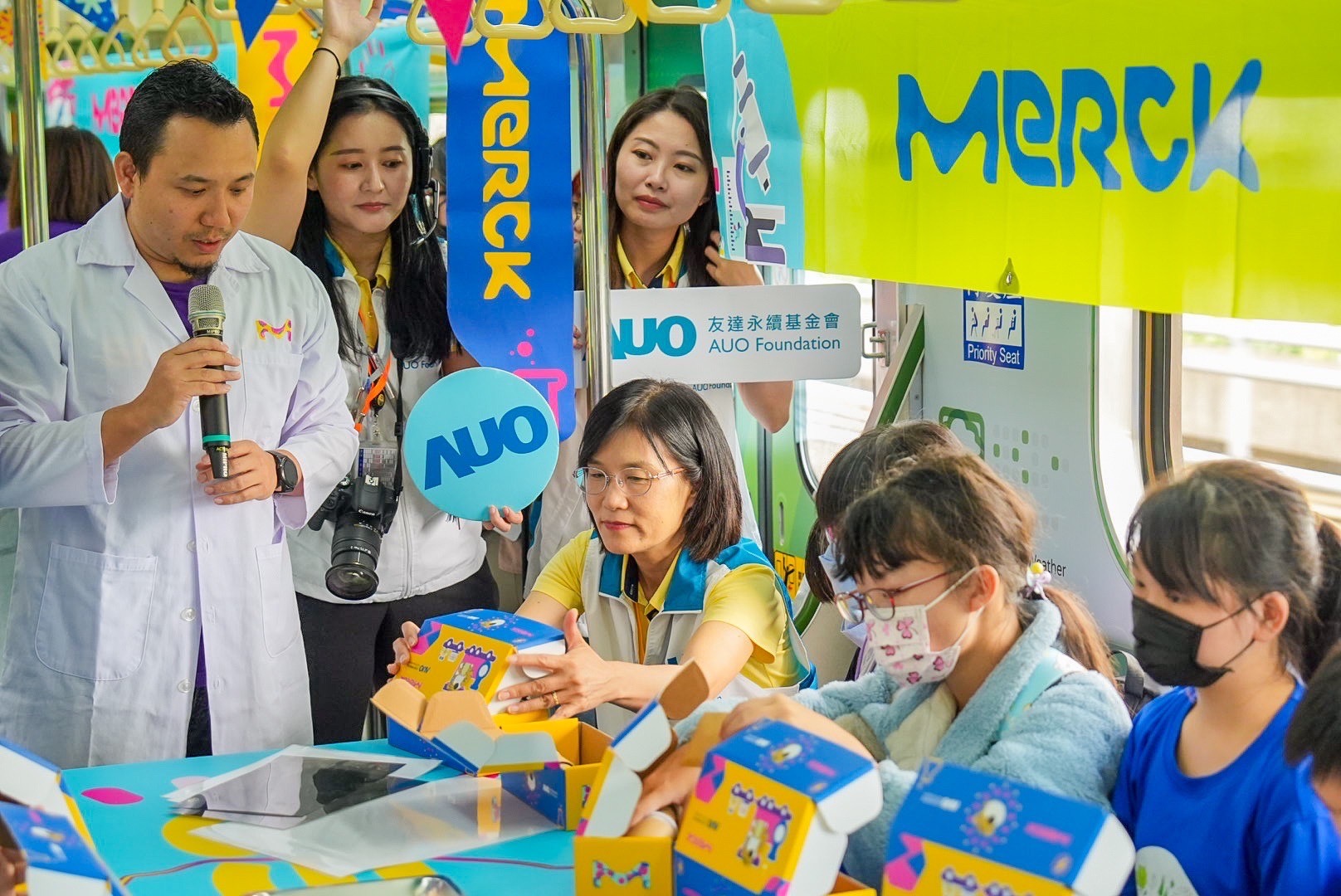 ���_�Թ����������Դ��ˮ�YԴ������ģ��OӋ��������Դ��ѭ�h(hu��n)��������Ԫ���m(x��)�������}���K�y�ֹ����ⷰ�Ĭ���_�l(f��)��(chu��ng)��ƌW�̲ļ������w򞣬��׌���m(x��)���B(y��ng)͸�^�ƌW̽����������